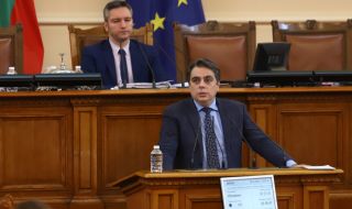 Асен Василев: Заради корупцията стотици хиляди българи напуснаха страната