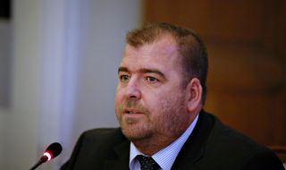 Явор Гечев си търси студент/ка за съветник