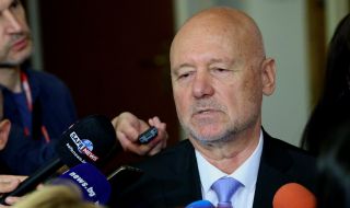 Тагарев:В процес на организация е пращането на военна помощ за Украйна. Ще подкрепим членството ѝ в НАТО след войната 