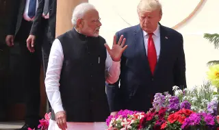 Indian and US diplomats trying to arrange a meeting between Modi and Trump 