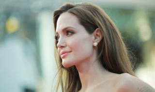 4 трика за красота от Анджелина Джоли (СНИМКИ/ВИДЕО)