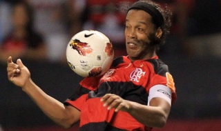 Фламенго отпадна на 1/2-финал