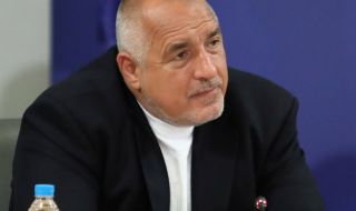 Родители до Борисов: Недопустимо е разхлабване на мерките на 21 декември