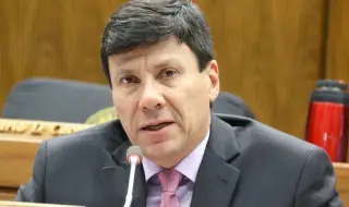Парагвайски депутат и трима от екипа му загинаха в самолетна катастрофа