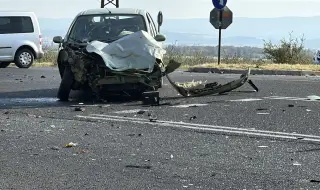 A woman died in an accident on the Trakia highway near Yambol 