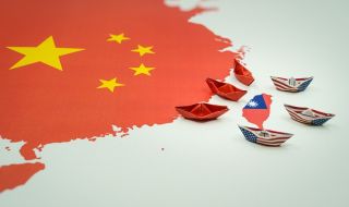 Тайван засече 35 китайски военни самолета и 15 китайски военноморски кораба около страната