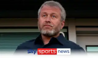 Киър Стармър призова Абрамович да освободи парите от продажбата на Челси, за да бъдат дарени на Киев