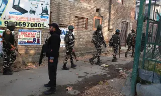 Взрив на конфискувани експлозиви разтърси полицейски участък в Кашмир, жертвите са много