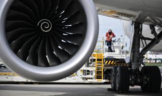 Забрана за полети от 44 държави