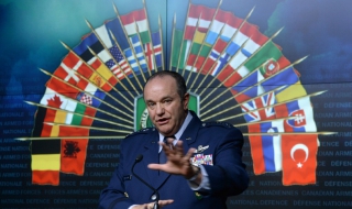 НАТО обмисля постоянно присъствие в Източна Европа