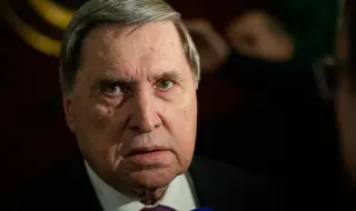 Юрий Ушаков: Прекратяването на огъня в Украйна зависи от изтеглянето на Киев от Донбас