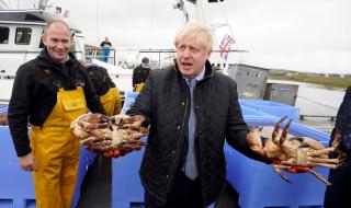 Борис Джонсън се аргументира за решението, което шокира британците