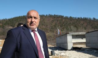 Борисов пред влогър: Диктаторът Румен Радев самолично си назначи правителство (ВИДЕО)