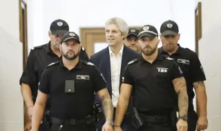 Конвоират Благомир Коцев във Варна до дни, след решението на ВКС