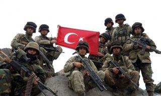 Турция съобщи за неутрализирани 400 "терористи" в операцията "Лапа-Ключ"