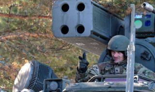 Пентагонът обсъжда доставката на оръжие за Украйна