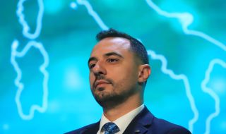 Внася ли пари "Лукойл Нефтохим"  Бургас във Фонда за сигурност на електроенергийната система? 