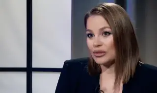 Деси Слава с емоционална изповед за болките от детството, шамарите и операцията (ВИДЕО)