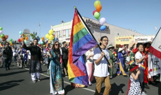 Как антигей кампанията в Русия говори с езика на евангелистите от САЩ