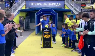 Лудогорец направи шпалир на Левски