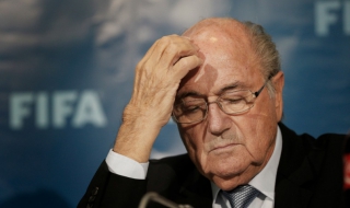 Основни спонсори на ФИФА: Блатер, тръгвай си веднага