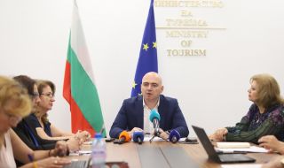 Илин Димитров: Ключови за туризма са 9% ДДС и таван на разходите