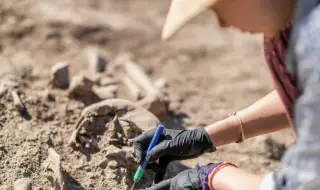 Археолози откриха останки на момче, датиращи отпреди 2500 години
