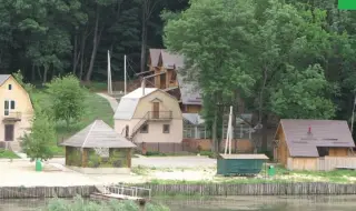 Украниски дрон порази селска къща край Белгород, пострадаха мъж и жена