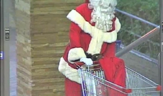 Банда въоръжени Дядо Коледовци обраха магазин за бижута в Албания (Видео)