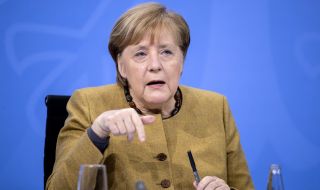 Меркел: Още 8-10 седмици стриктни мерки