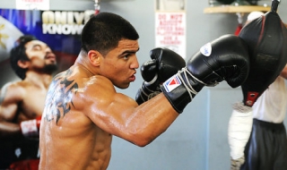 Хосепито Лопес откачи ченето на Виктор Ортиз