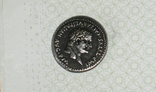 Митничари задържаха ценна старинна монета