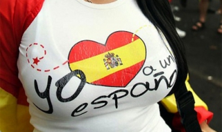 Вижте най-секси фенките на Евро 2012