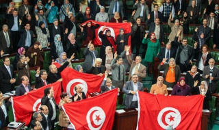 Тунис вече с нова конституция