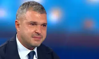 Божинов: Нека Боби Михайлов бъде сред нас!