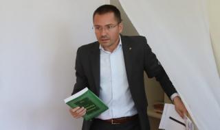 Евродепутати искат извинение от Джамбазки