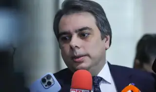 Асен Василев: Силно подкрепям реформа в службите