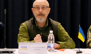 Всеки ден на фронта загиват до сто украински войници