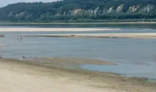Дунав в плен на сушата