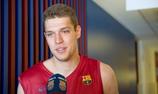 Везенков отново най-добър за Барселона