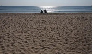 Проверяват Централния плаж във Варна за отпадъчни води и тоалетна хартия