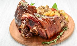 Рецепта на деня: Вкусен и сочен свински джолан