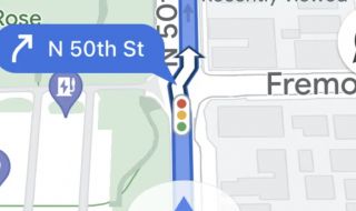 Google Maps ще показва сигналите на светофари, тол такси и други 