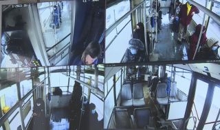 Нападнаха жена в трамвай, направила забележка на пушач