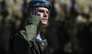 Русия ваксинира войниците си