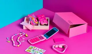 HMD представи Barbie Phone 