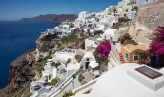 Гърция се връща постепенно към нормалния си ритъм заради туристите