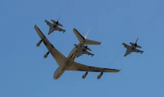 Край границите на Русия! Стратегически военен самолет на САЩ изчезна над Баренцово море