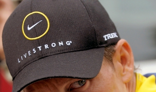 Nike обърна гръб на фондацията на Ланс Армсторнг