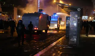 Свободата на словото в Турция достигна ново дъно, масови арести на журналисти